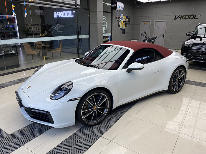 保时捷 911 完成 V100 漆面保护膜施工